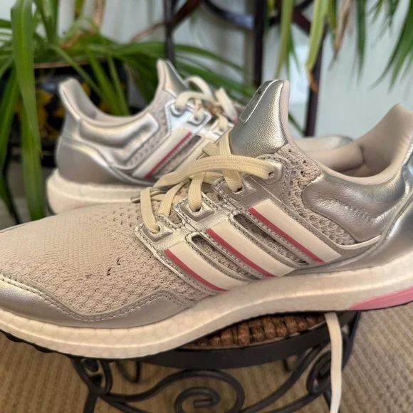adidas gazelle silver green womens Buy Adidas Ultraboost 1.0 X Disney 100 Mens Sneakers (uk 10 us 10.5 eu 44  2/3, grey black white HQ6438) HQ6438 - Free UK Delivery
